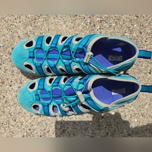 Duluth Trading Co Woman's Sz 8.5M Blue Steel Creek Fishing Hiking Outdoor Shoes